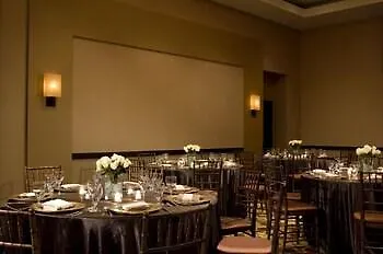 Hyatt Regency 3*