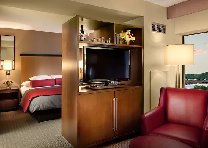 Hyatt Regency 3*